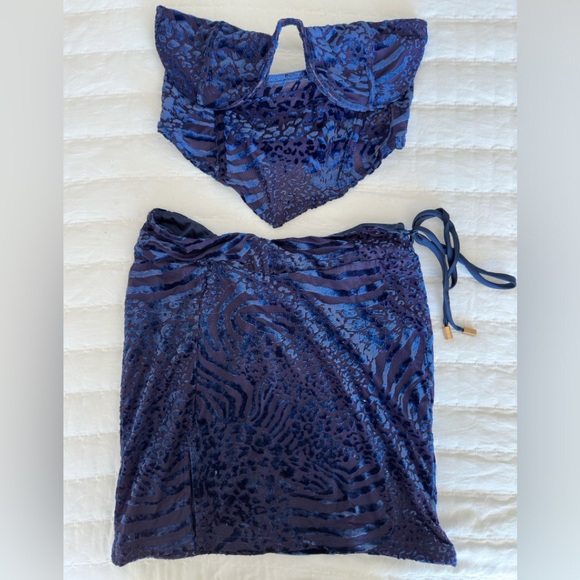 Outcast - Gigi Crop Top & Skirt Set - Size Small - Picture 2 of 4